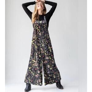 Natural Life Dakota Velvet Tie Overalls Size: XL